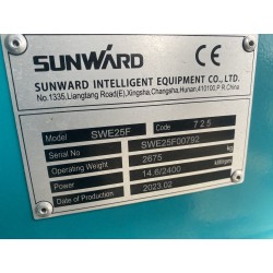 Mini pelle SUNWARD SWE25F