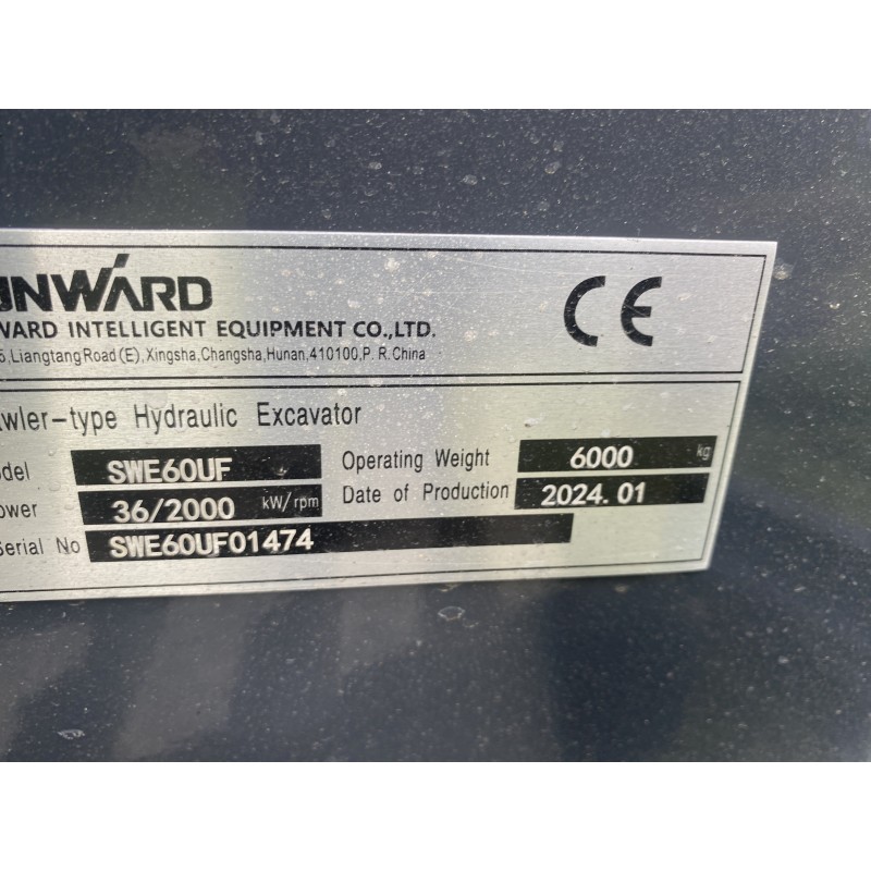 Mini pelle SUNWARD SWE60UF