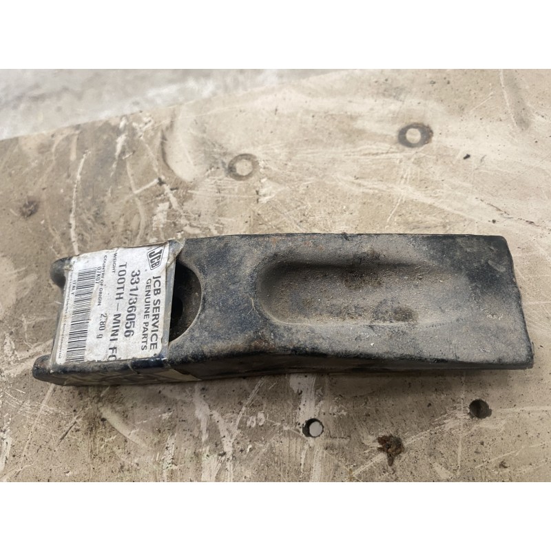 Dent JCB 331 36056