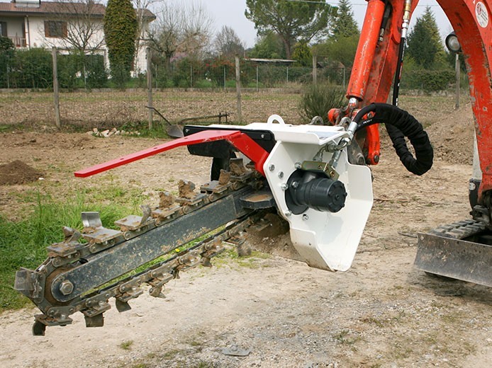 Trancheuse hydraulique frontale